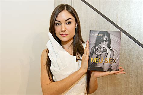 neü sex sasha grey|NEU SEX .